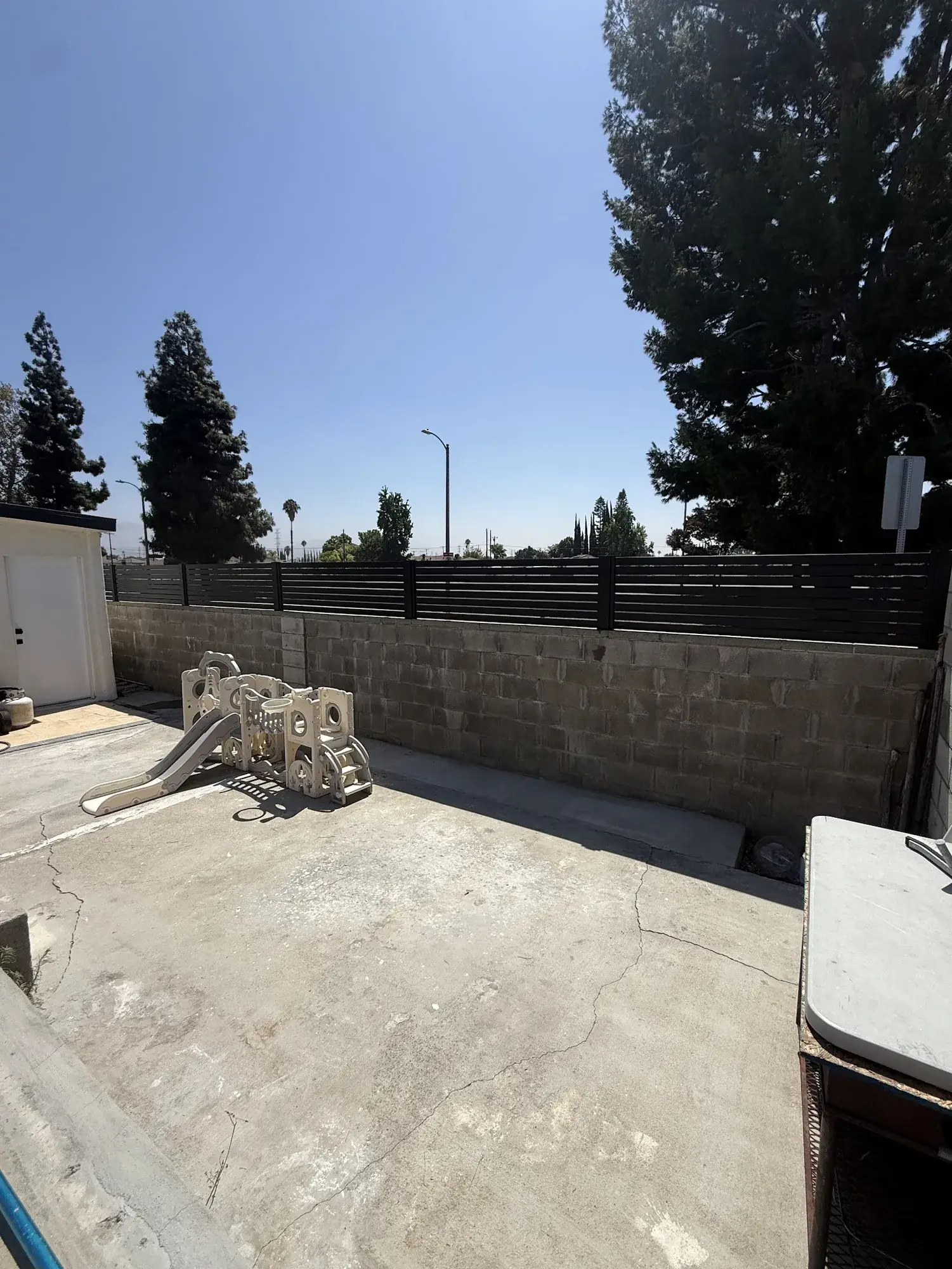Semi-Privacy Wall Topper — Arleta, CA